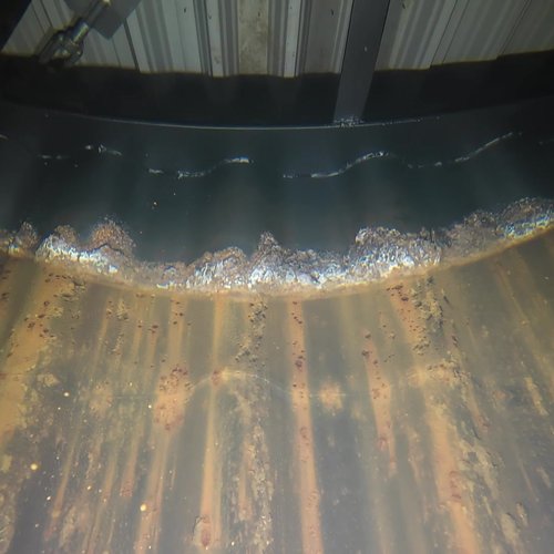Sprinklertank-Inspektion: Stahltank, 20 Jahre – Behaelterinspektion Wand Stark Korrodiert Bodensicht